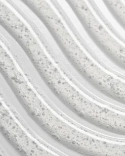 Uni Hydrating Shampoo -Fashion Makeup & Care Uni HydratingShampoo Swatch 03 scaled