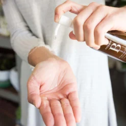 Botanical B Enzyme Cleansing Oil + Makeup Remover -Fashion Makeup & Care VitBLifestyletexture creditkelliboydphotography0006