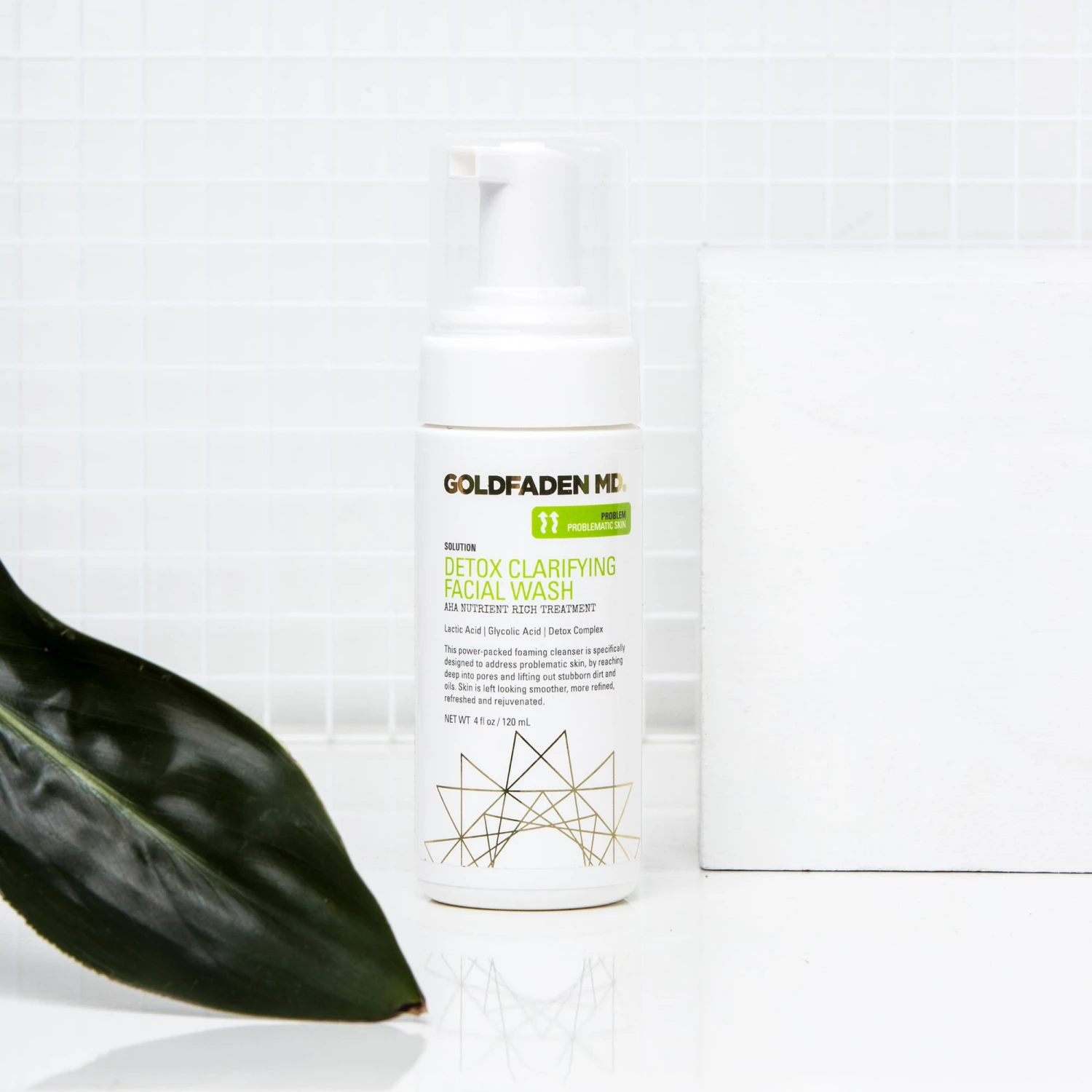 Detox Clarifying Facial Wash 4 Detox Clarifying Facial Wash - Image 4