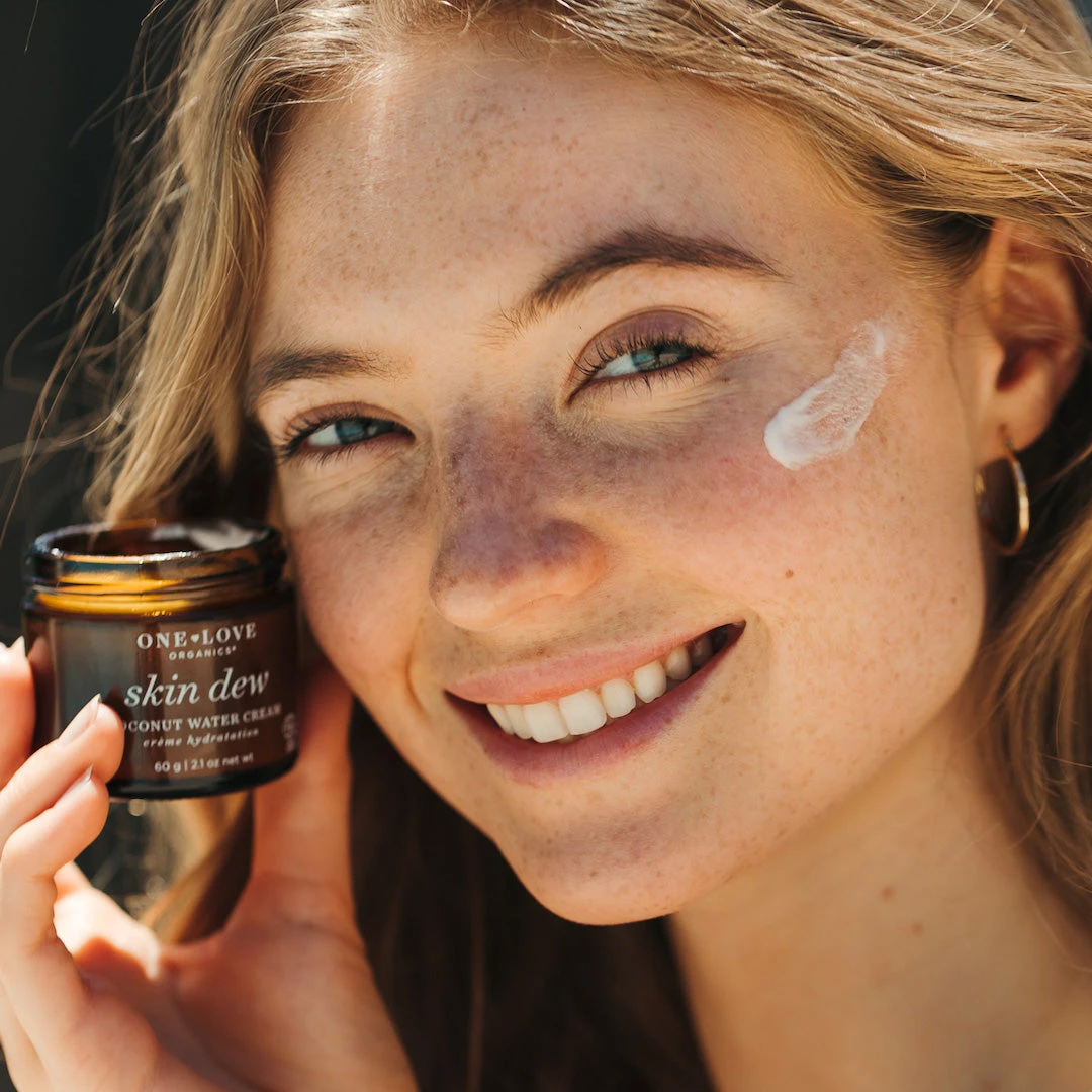 Skin Dew Coconut Water Cream 10 Skin Dew Coconut Water Cream - Image 10