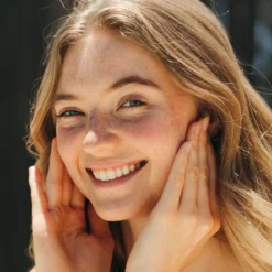 Skin Dew Coconut Water Cream 21 Skin Dew Coconut Water Cream -Fashion Makeup & Care sainte social olo summer 30