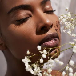 Luxury Lip Oil -Fashion Makeup & Care saintjane luxurylipshine7