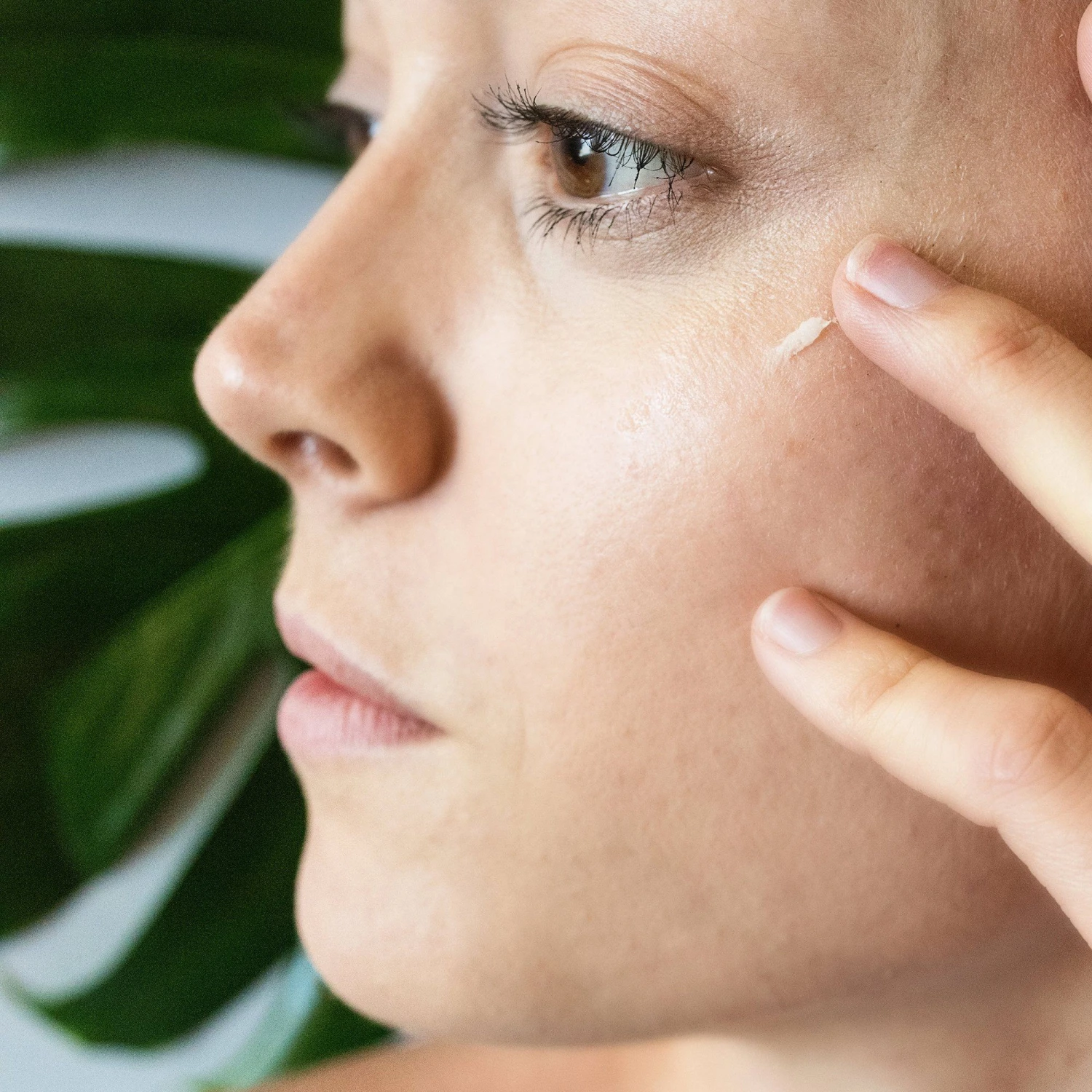 Botanical E Eye Balm 6 Botanical E Eye Balm - Image 6